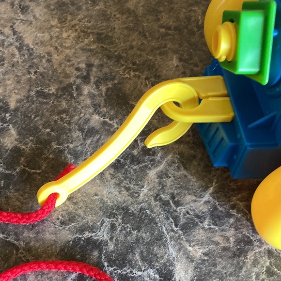 Vintage Tupperware toy train - Picture 6 of 9